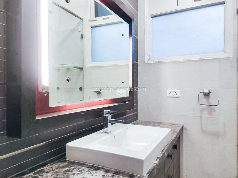 4 BHK House For Rent in Sarvapriya Vihar