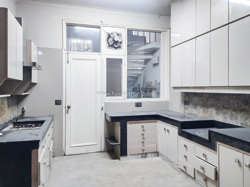 4 BHK House For Rent in Sarvapriya Vihar