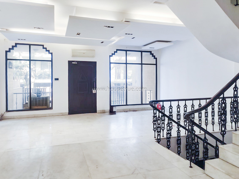 4 BHK House For Rent in Sarvapriya Vihar