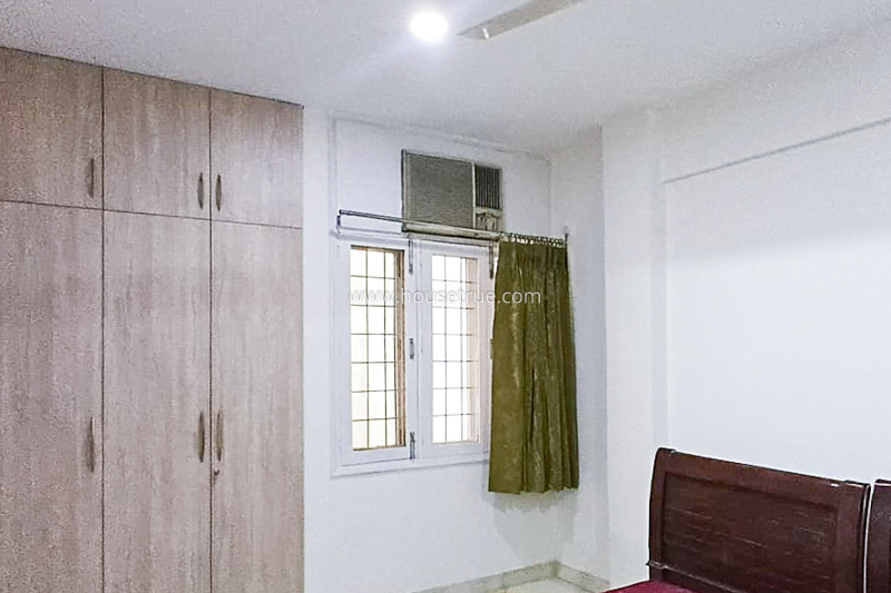 3 BHK Flat For Rent in Defence Colony