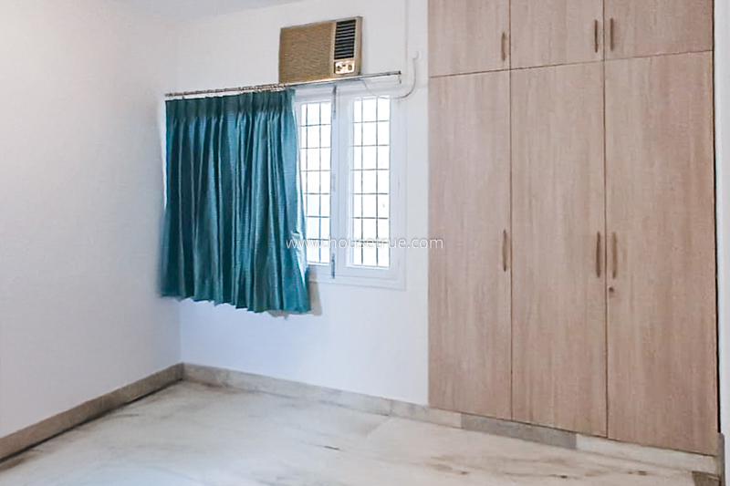 3 BHK Flat For Rent in Defence Colony