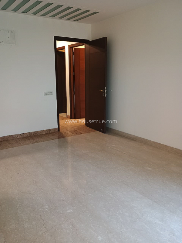 4 BHK Flat For Sale in Vasant Vihar