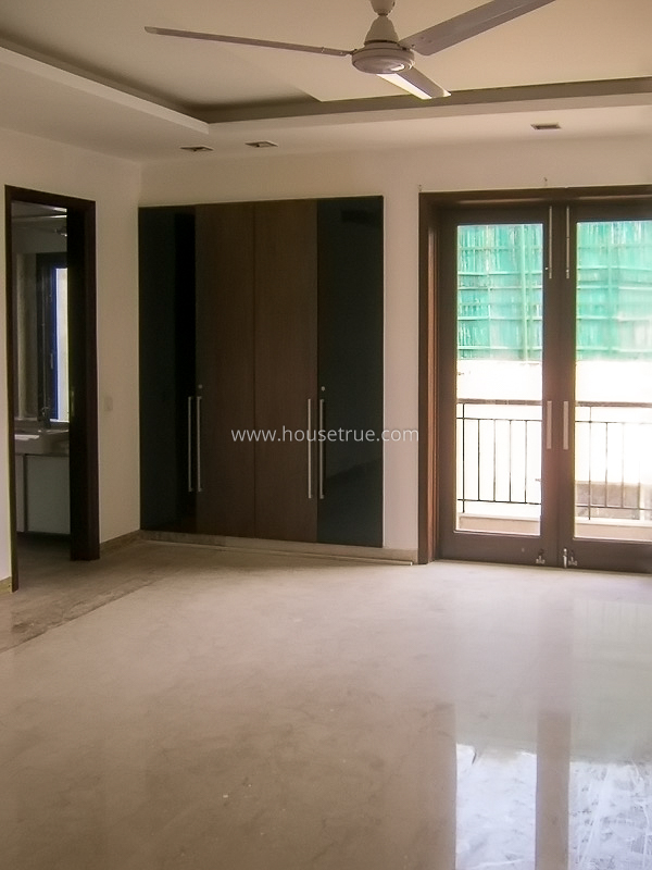 4 BHK Flat For Sale in Vasant Vihar