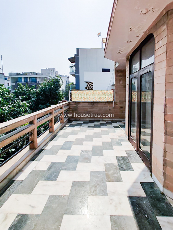 3 BHK Flat For Rent in Defence Colony