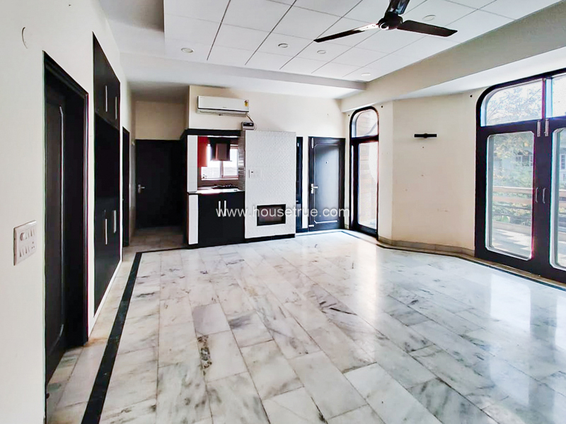 3 BHK Flat For Rent in Defence Colony