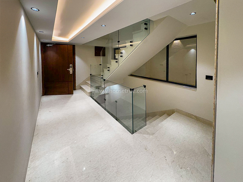 4 BHK Flat For Rent in Gulmohar Park