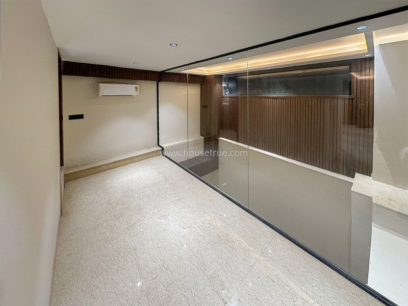 4 BHK Flat For Rent in Gulmohar Park