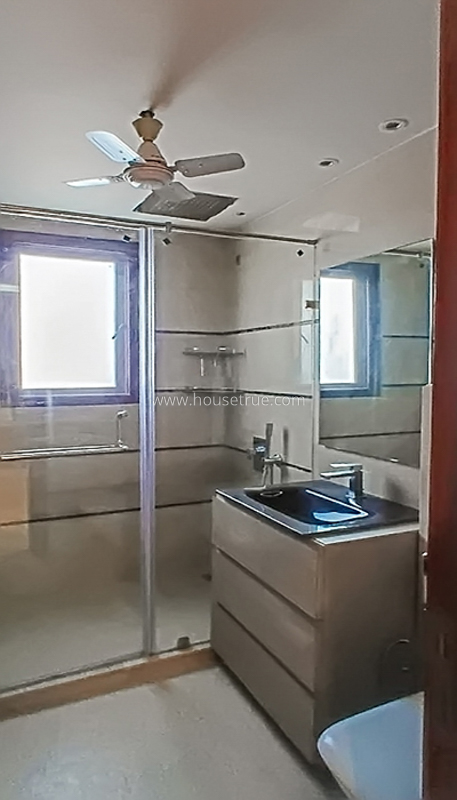 4 BHK Flat For Rent in Panchsheel Park
