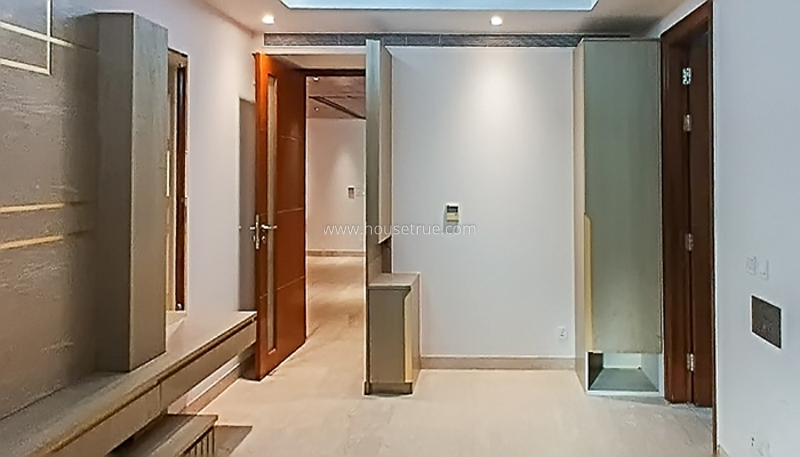 4 BHK Flat For Rent in Panchsheel Park