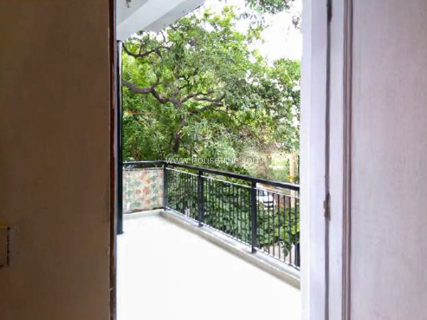 2 BHK Flat For Rent in Defence Colony