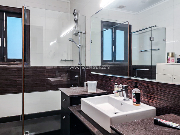 4 BHK Duplex For Rent in Hauz Khas Enclave