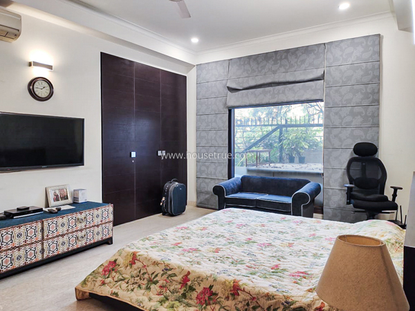 4 BHK Duplex For Rent in Hauz Khas Enclave