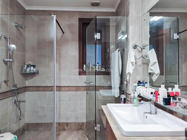 4 BHK Duplex For Rent in Hauz Khas Enclave