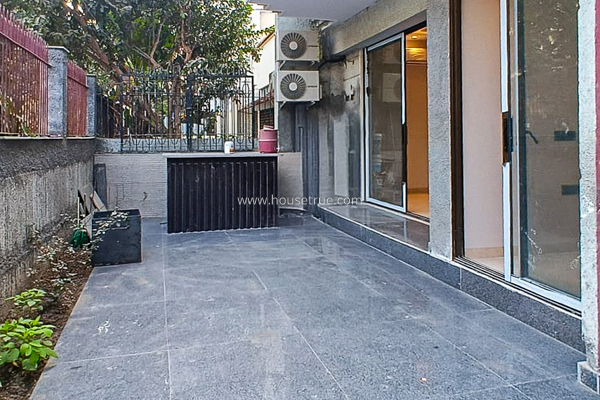 3 BHK Flat For Rent in Defence Colony