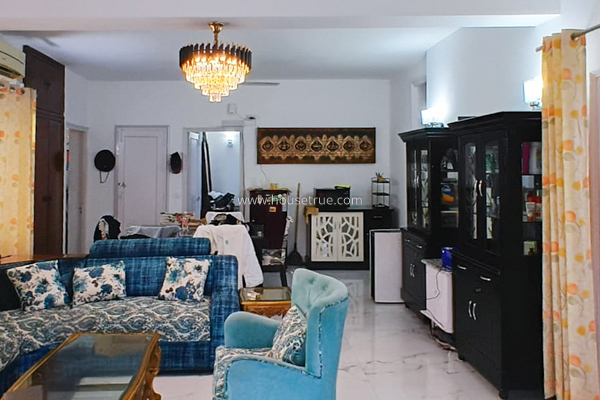 2 BHK Flat For Rent in Defence Colony