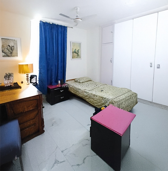 2 BHK Flat For Rent in Defence Colony