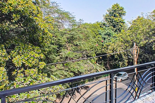 2 BHK Flat For Rent in Defence Colony