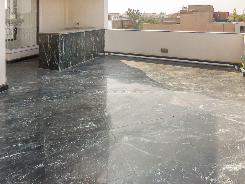 3 BHK Flat For Rent in Defence Colony