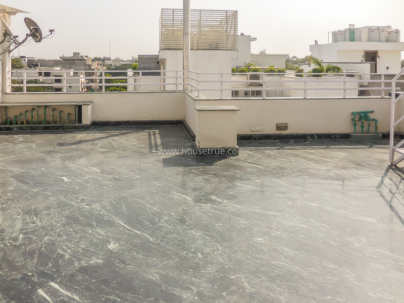 3 BHK Flat For Rent in Defence Colony