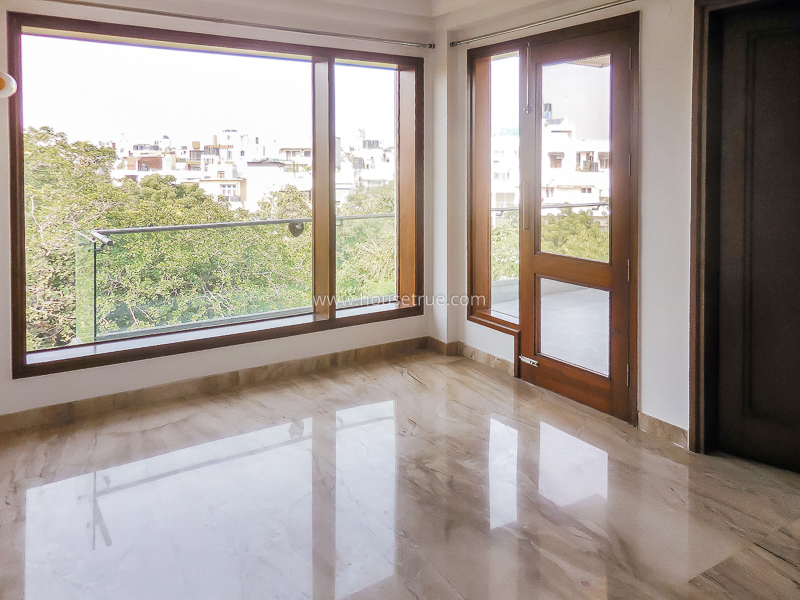 3 BHK Flat For Rent in Defence Colony