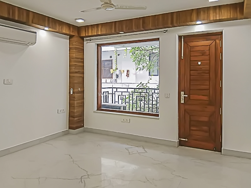 4 BHK Flat For Rent in Maharani Bagh