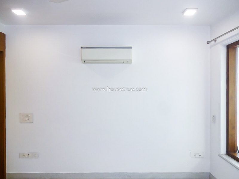 4 BHK Flat For Rent in Maharani Bagh