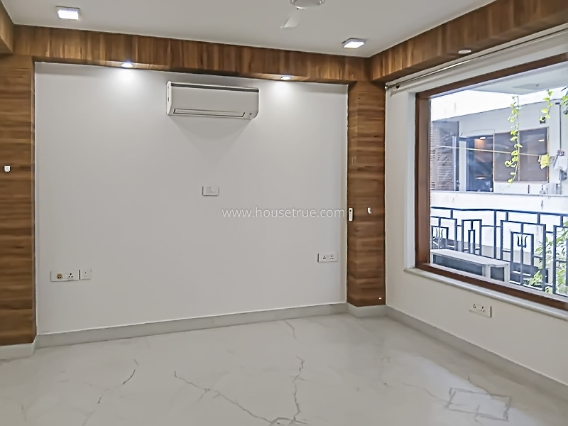 4 BHK Flat For Rent in Maharani Bagh