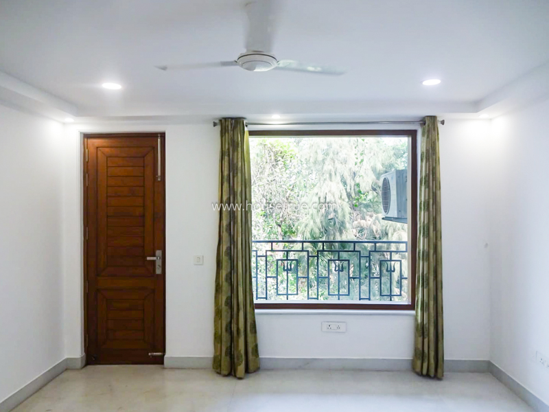 4 BHK Flat For Rent in Maharani Bagh