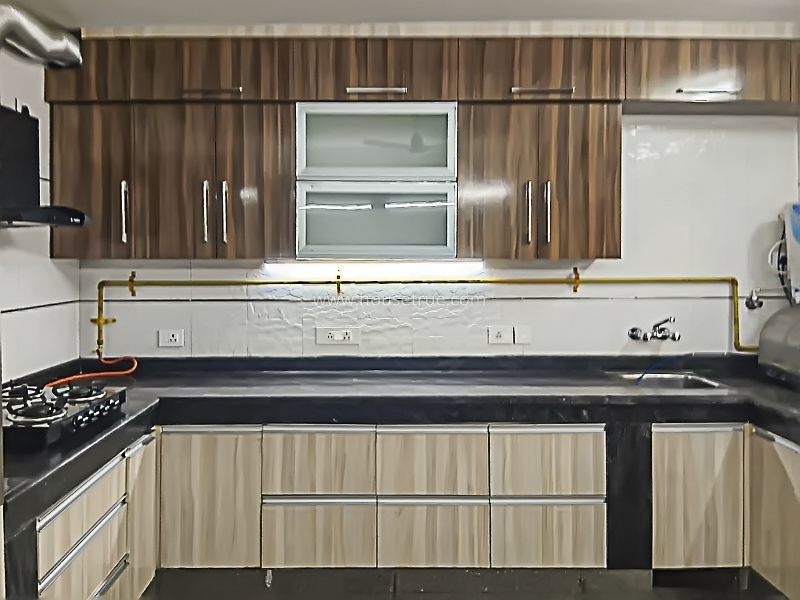 4 BHK Flat For Rent in Maharani Bagh