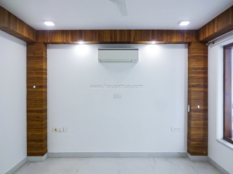 4 BHK Flat For Rent in Maharani Bagh