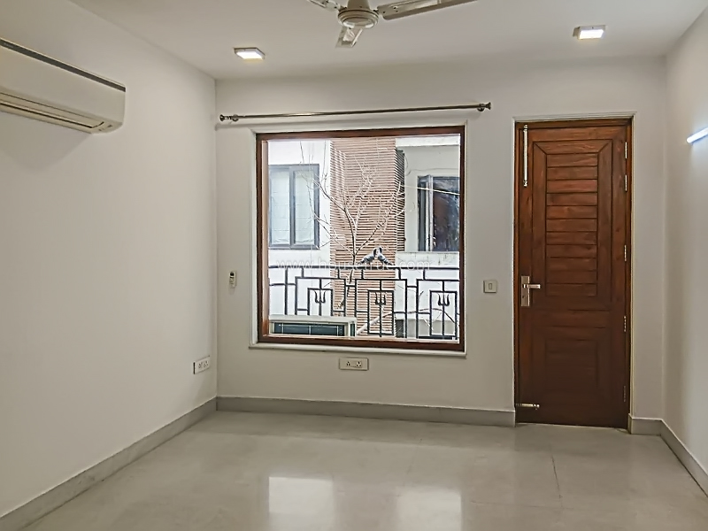 4 BHK Flat For Rent in Maharani Bagh