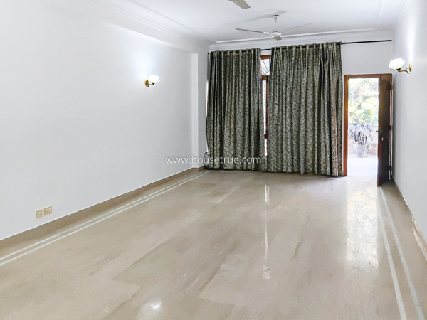 3 BHK Flat For Rent in Defence Colony