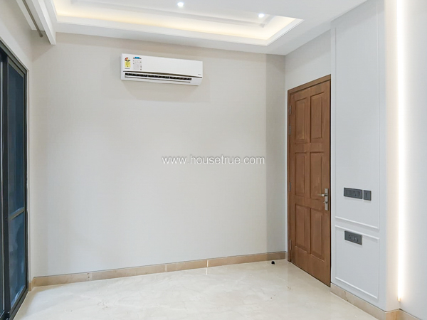 3 BHK Flat For Rent in Jangpura Extension