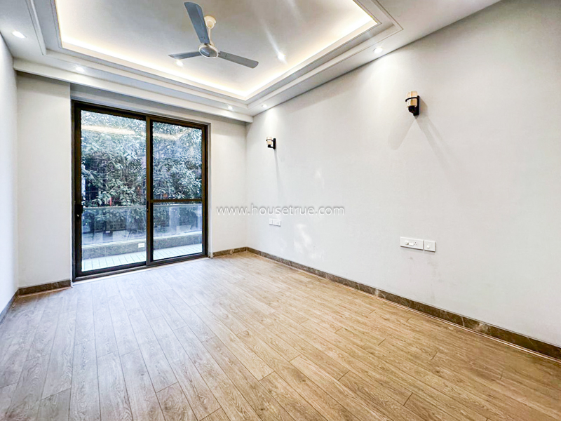 4 BHK Flat For Rent in Defence Colony