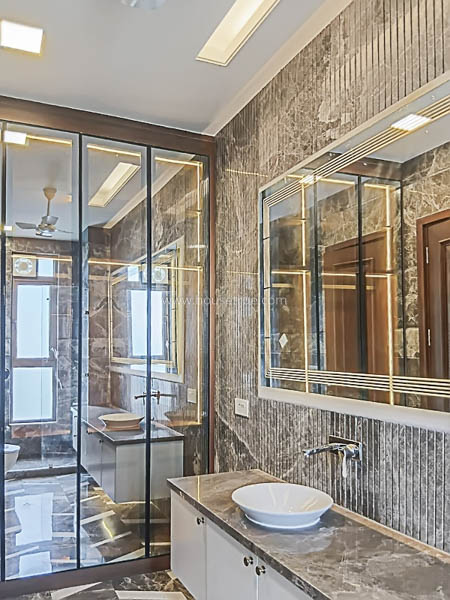 4 BHK Builder Floor For Rent in Defence Colony
