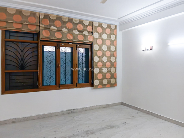 3 BHK Flat For Rent in Defence Colony