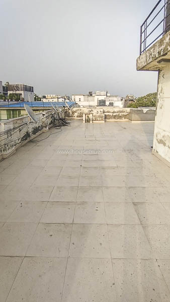 4 BHK Flat For Rent in Defence Colony