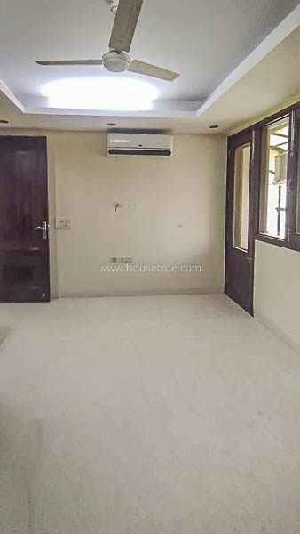 4 BHK Flat For Rent in Defence Colony