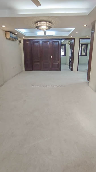 4 BHK Flat For Rent in Defence Colony