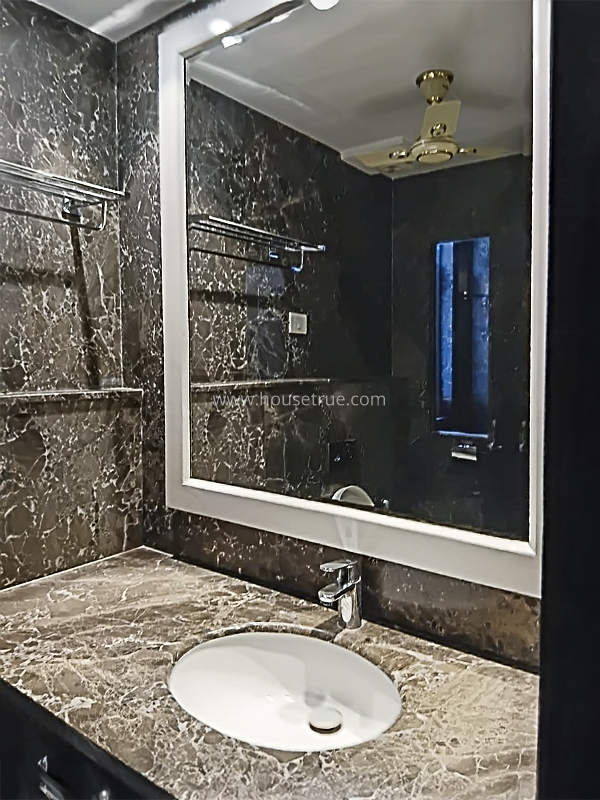 4 BHK Duplex For Rent in New Friends Colony