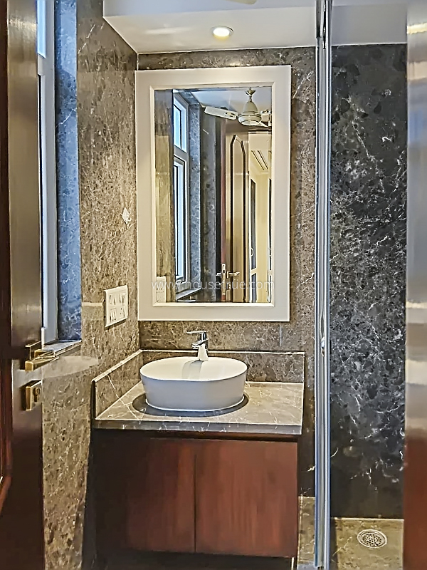 4 BHK Duplex For Rent in New Friends Colony