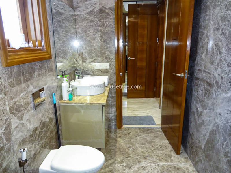 4 BHK Builder Floor For Rent in South Extension 2