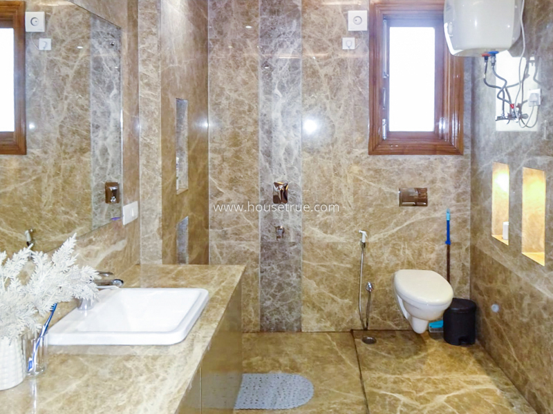 4 BHK Builder Floor For Rent in South Extension 2