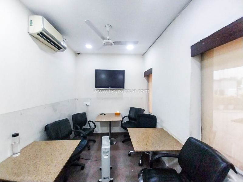 4 BHK Flat For Rent in Sundar Nagar