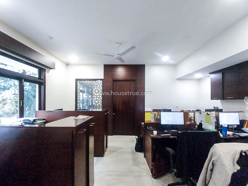 4 BHK Flat For Rent in Sundar Nagar