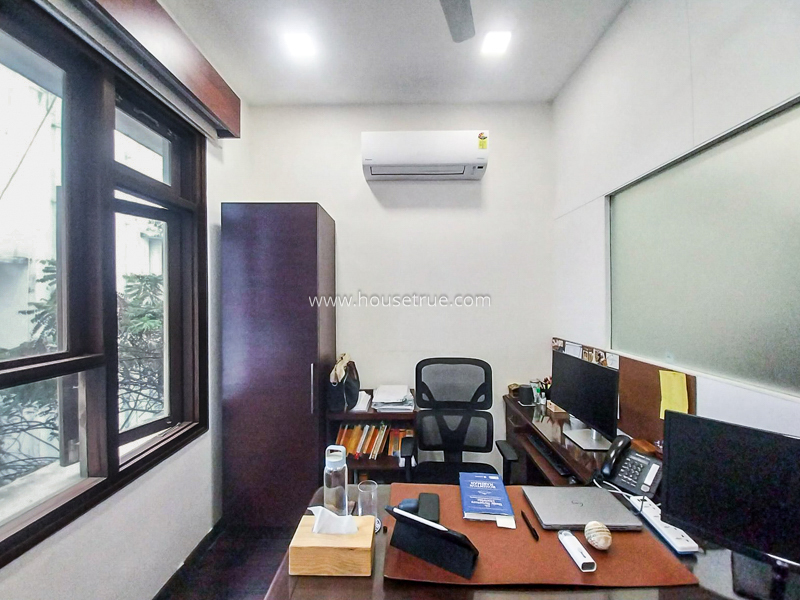 4 BHK Flat For Rent in Sundar Nagar