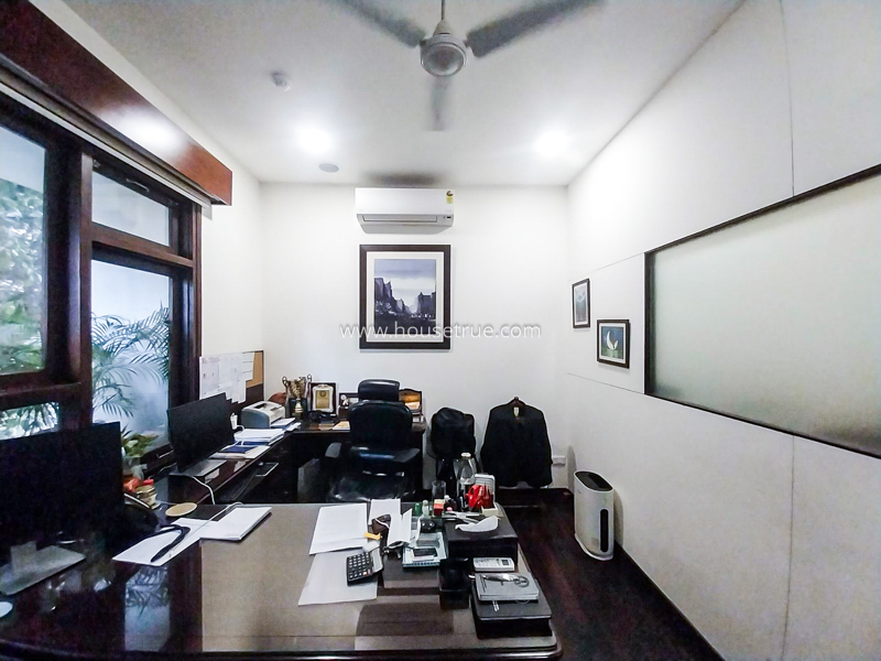 4 BHK Flat For Rent in Sundar Nagar