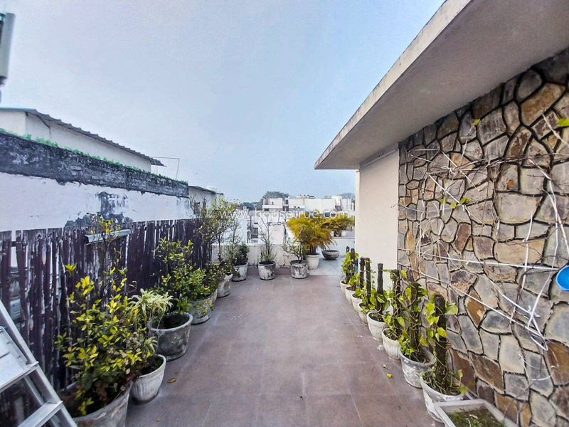 4 BHK Flat For Rent in Sundar Nagar