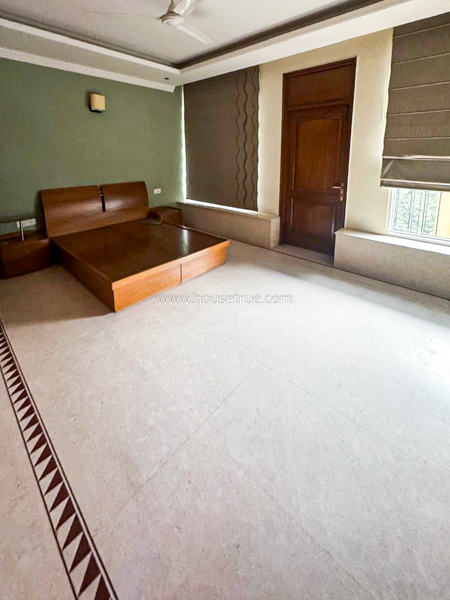 4 BHK Flat For Rent in Defence Colony