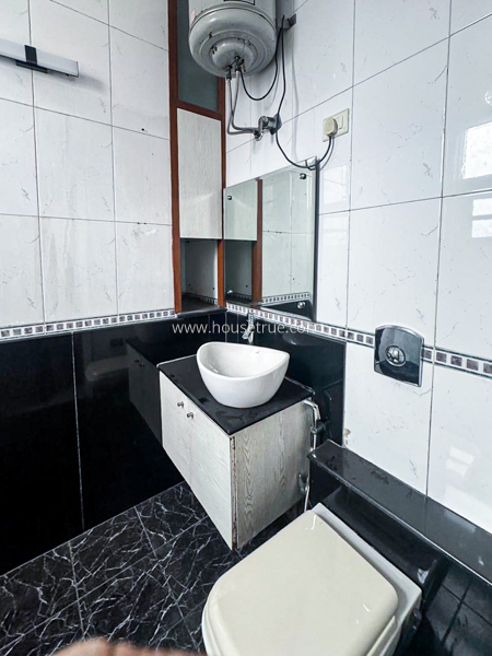 4 BHK Flat For Rent in Defence Colony